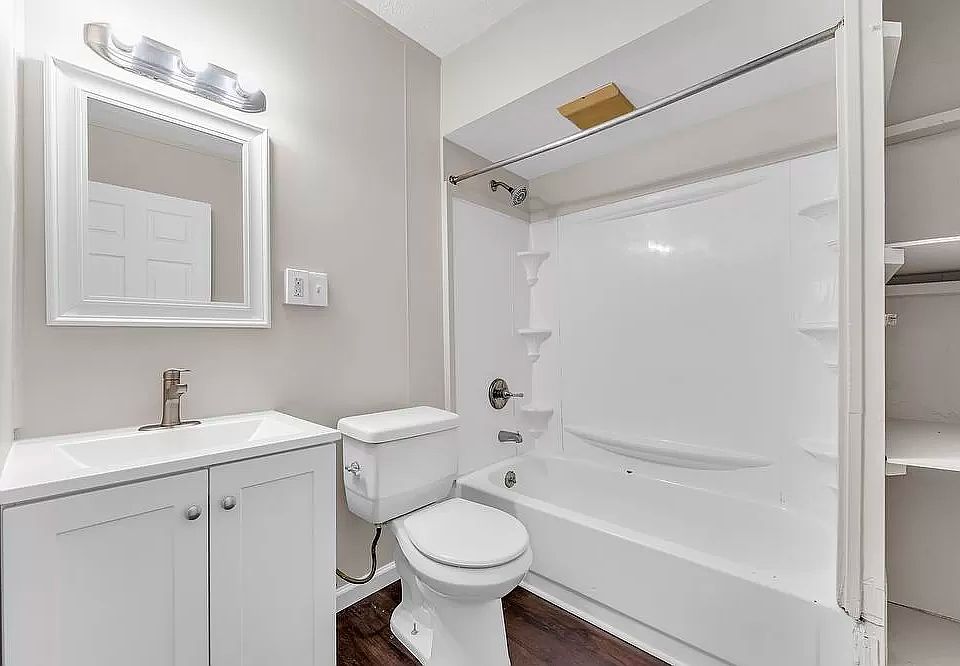 1st image of 2120 Robin St APT 4