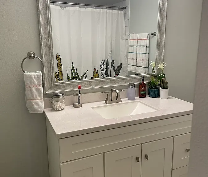 323 E Auburn Dr — Photo 17