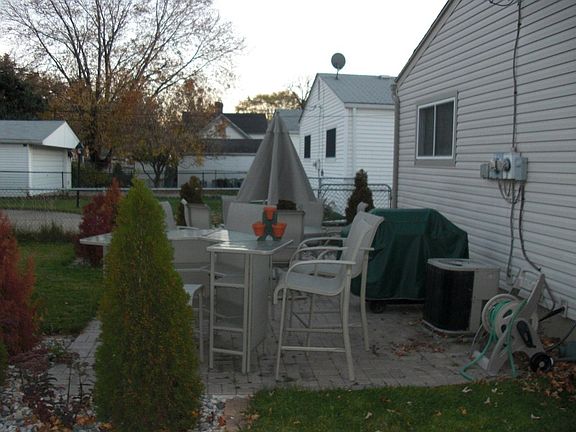 Back Patio/BBQ Area