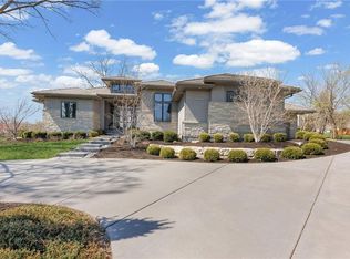 4140 W 151st St, Leawood, KS 66224