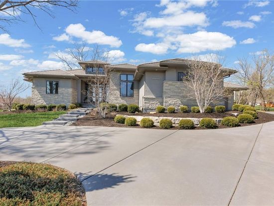 4140 W 151st St, Leawood, KS 66224