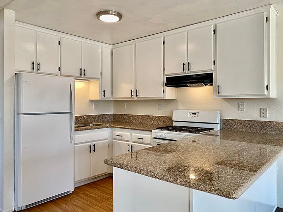 4th image of 8965 Switzer Dr APT 4