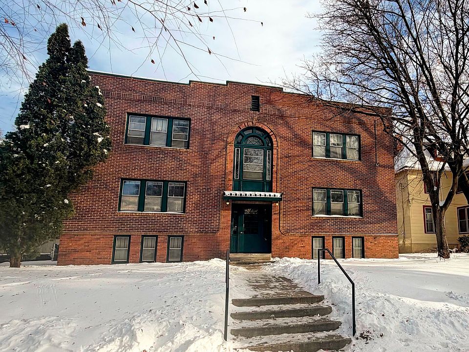 1st image of 115 Bedford St SE APT 6