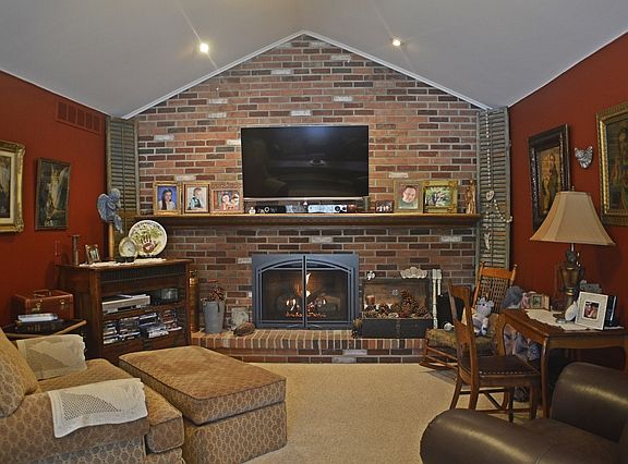  Gas Fireplace 