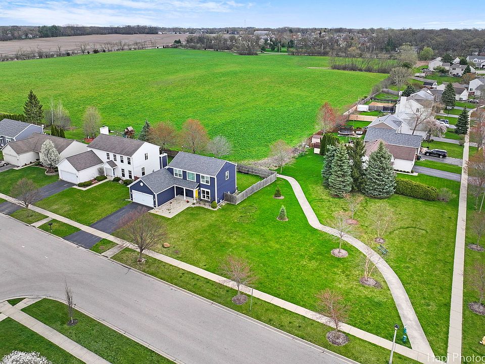 2nd image of 657 Indian Trail Rd