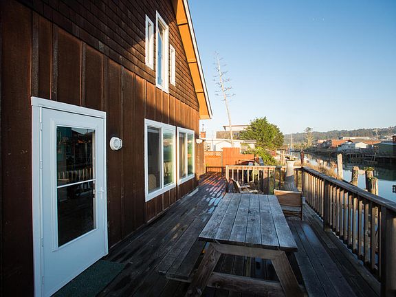 5th image of 123 Crab St