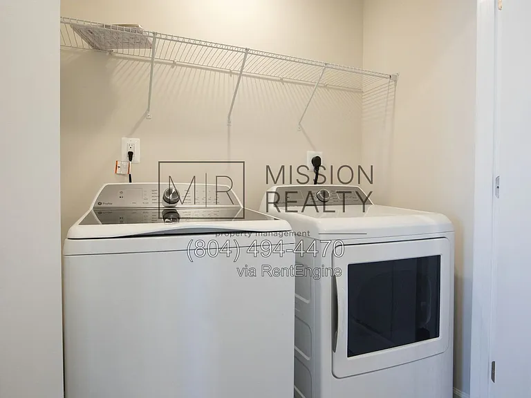 8756 Whitman Dr — Photo 20