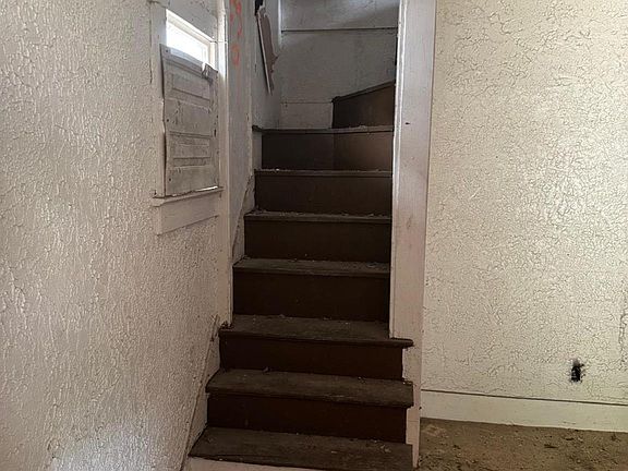 3rd image of 2509 Brown St