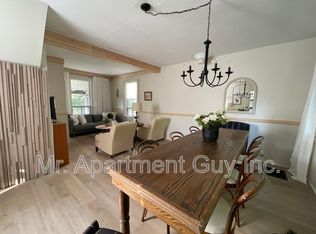 93 Main St W, Huntsville, ON P1H 1X1