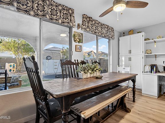 5th image of 11032 W AUGUSTA Avenue