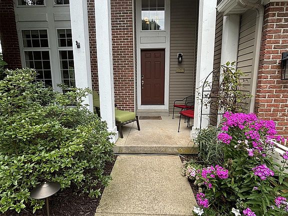 3rd image of 5311 Maple Hill Ave SE