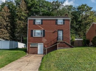4732 Woodhill Dr, Homestead, PA 15120