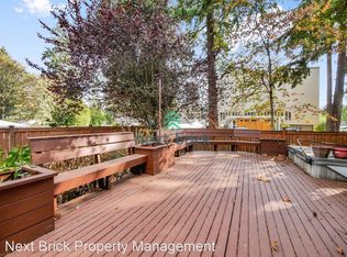 1158 140th Ave SE, Bellevue, WA 98007