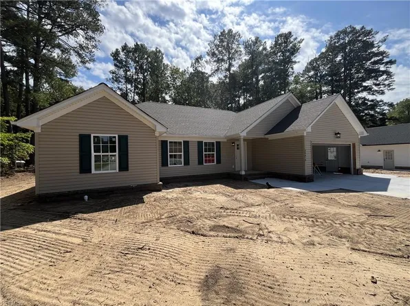 26470 Pine Hvn, Courtland, VA 23837