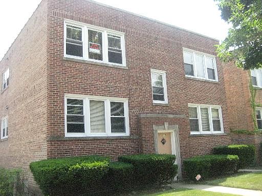 1st image of 2815 W Farragut Ave APT 2E