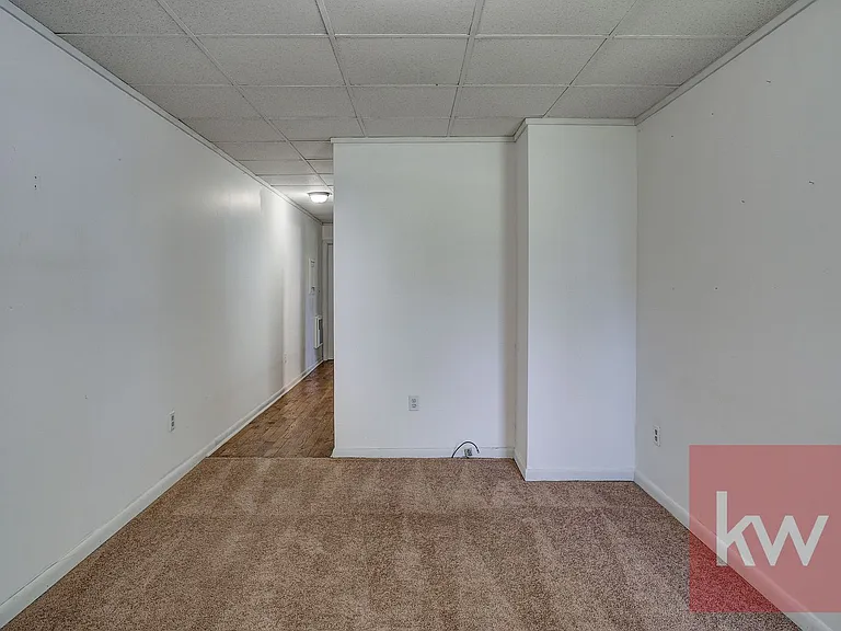 314 Wilson Ave — Photo 2