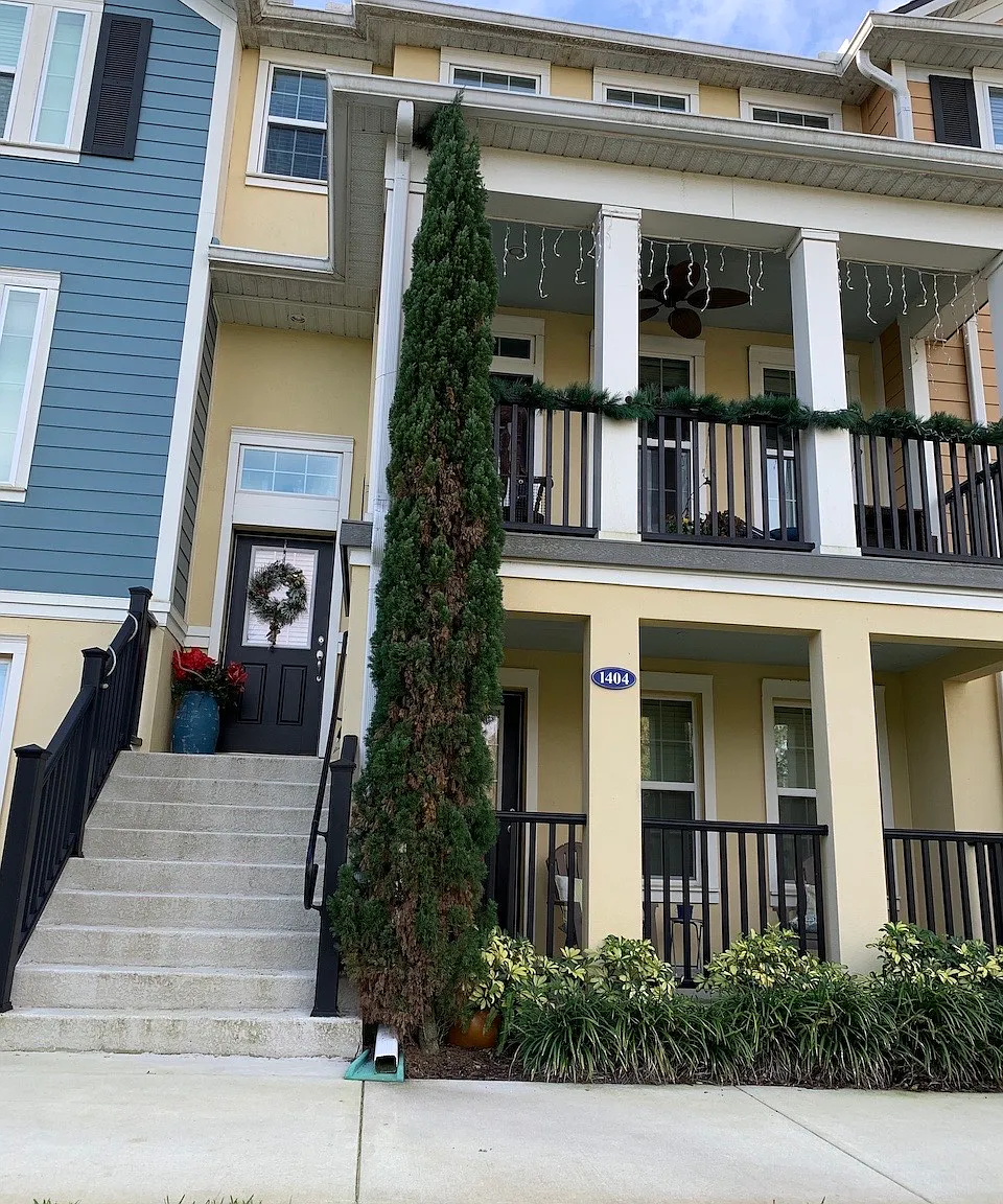 1 bed, 350 sqft, $1,200 — Photo 1