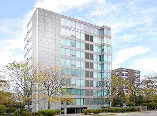 1618 Sheridan Rd #3, Wilmette, IL 60091