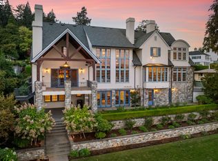 11859 S Riverwood Rd, Portland, OR 97219