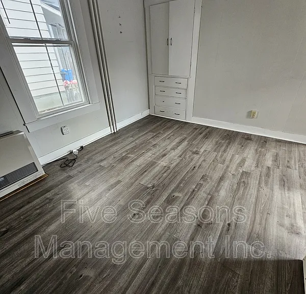 19 Grant St #3 — Photo 6