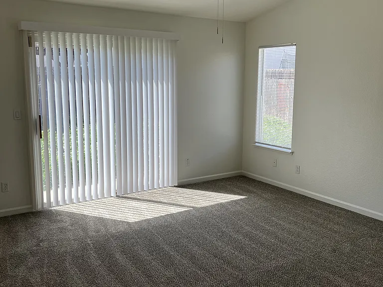 5009 Shipwheel Dr — Photo 9