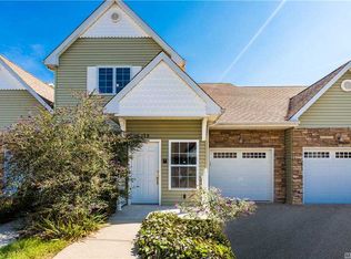 175 Ira Rd, Mount Sinai, NY 11766