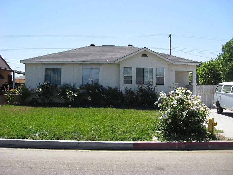 Move in ready home in Arden Village