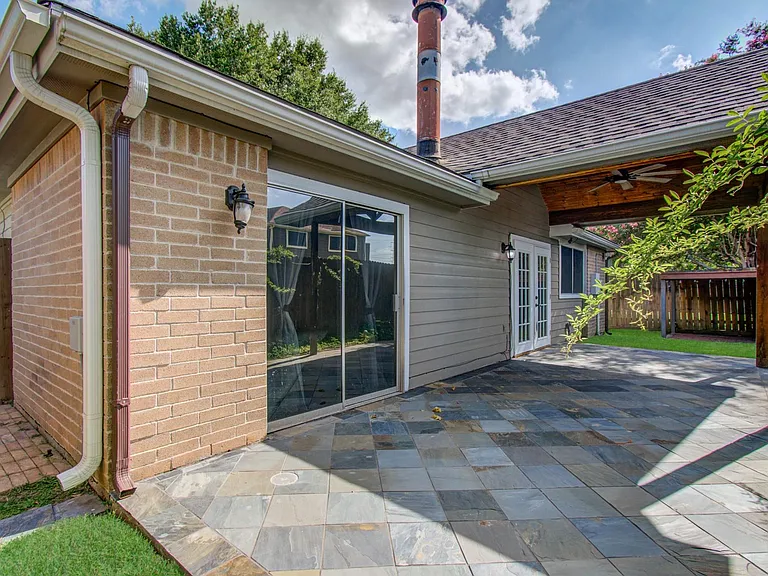 10546 Rippling Fields Dr — Photo 31