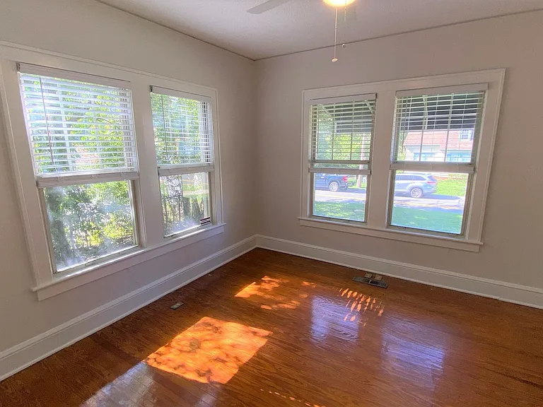322 Beard St #1 — Photo 14