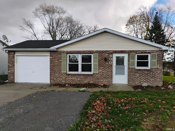 600 Meadows Ln, Waterloo, IN 46793