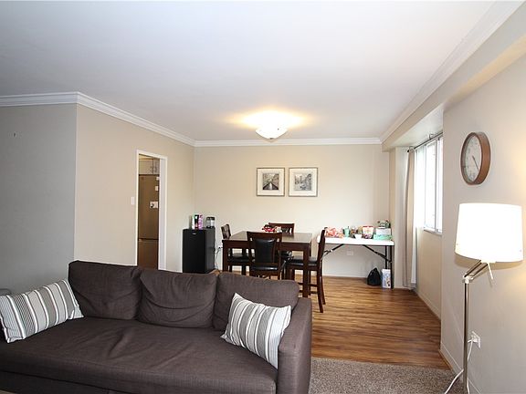 3rd image of 128 N Craig St APT 402
