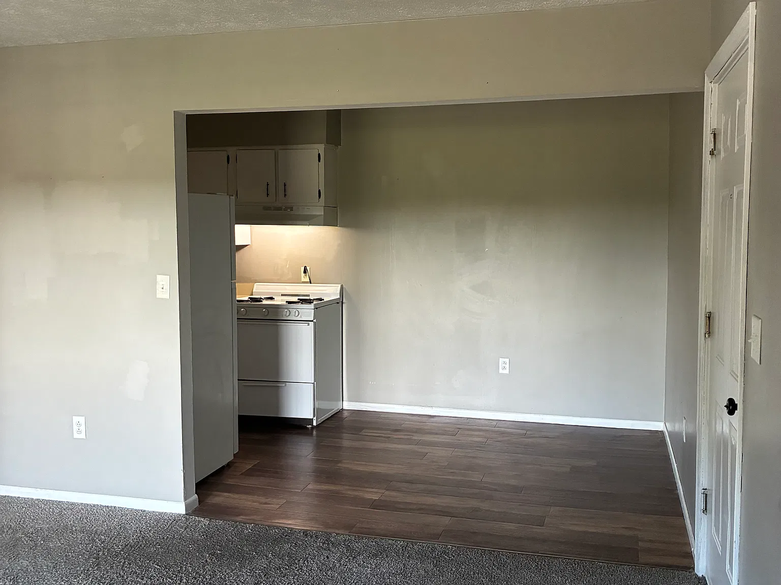 2 bed, 750 sqft, $1,000 — Photo 4