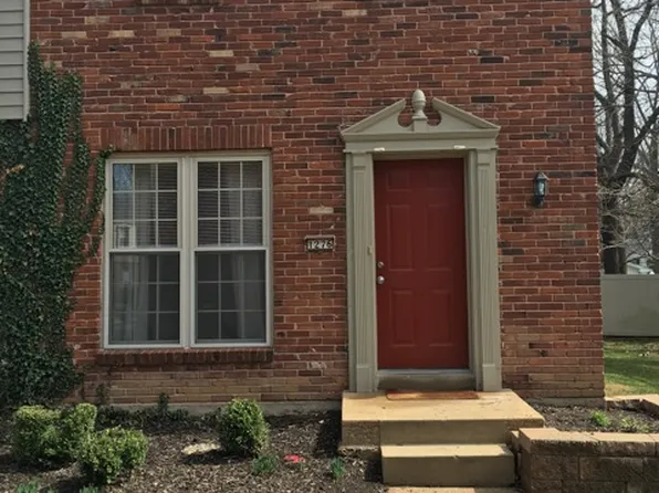 1276 Clarkson Ct #1276, Ballwin, MO 63011