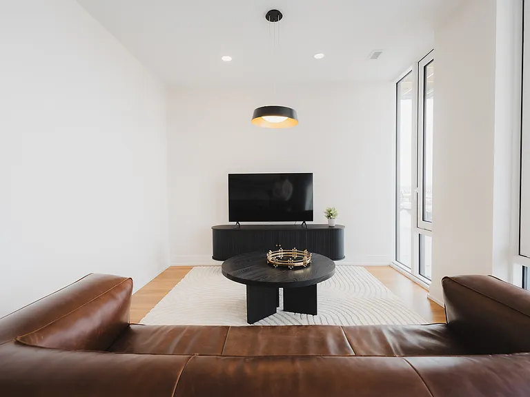 2070 Scott St — Photo 20
