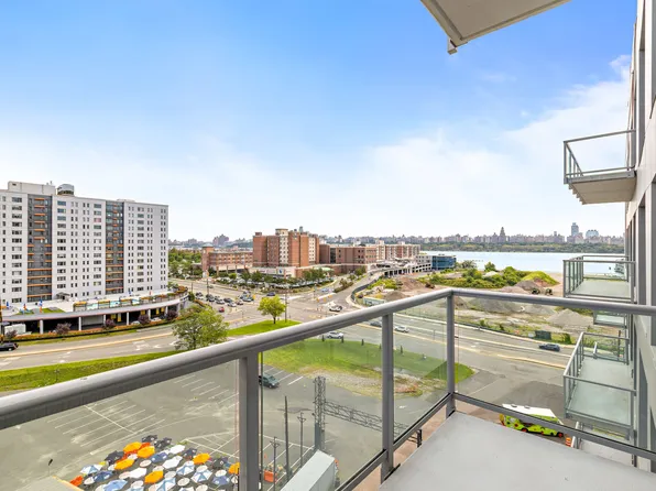 143 Old River Road image 34 of 47