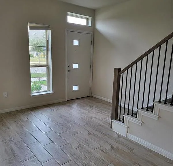 5805 Charles Merle Dr #B — Photo 9