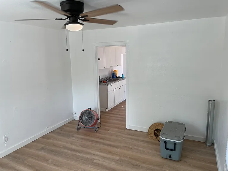 213 N Bermuda St #1 — Photo 6