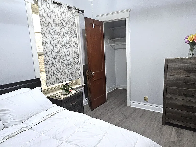 7712 S Carpenter St #1 — Photo 6