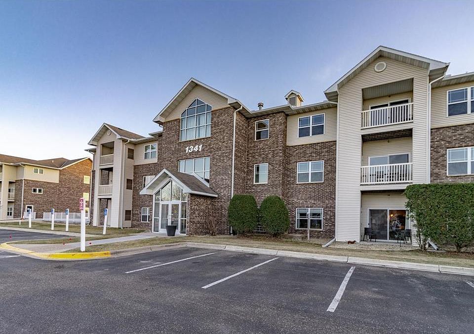 1st image of 1341 Lake Dr W Unit B-111
