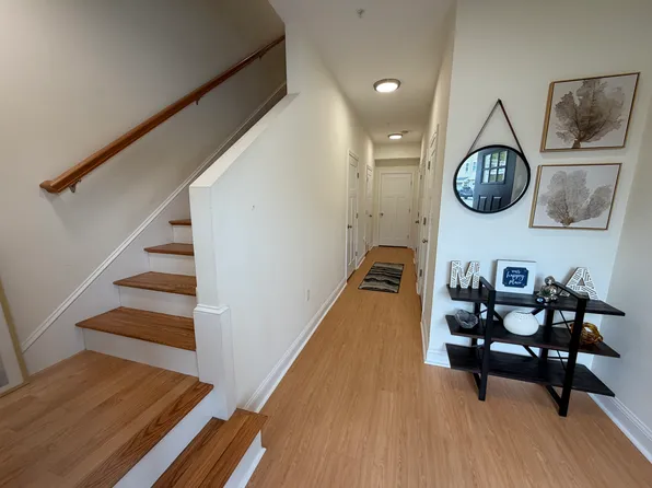 7 Gorham St #42, Chelmsford, MA 01824