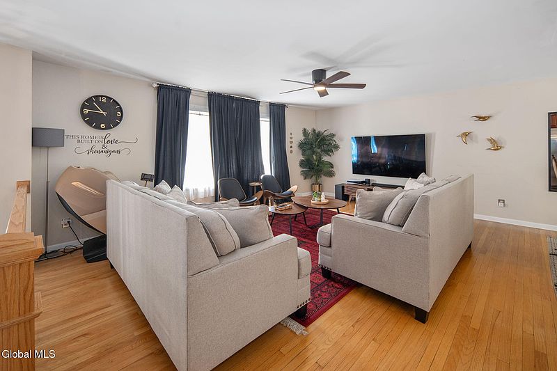 5th image of 5 Northcrest Drive