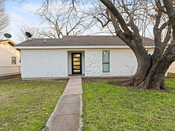 9710 Limestone Dr, Dallas, TX 75217