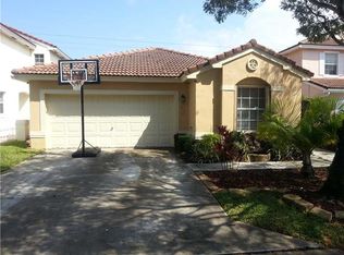 10905 NW 46th Dr, Coral Springs, FL 33076