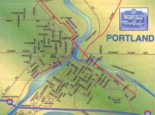 221 S Grant St, Portland, MI 48875