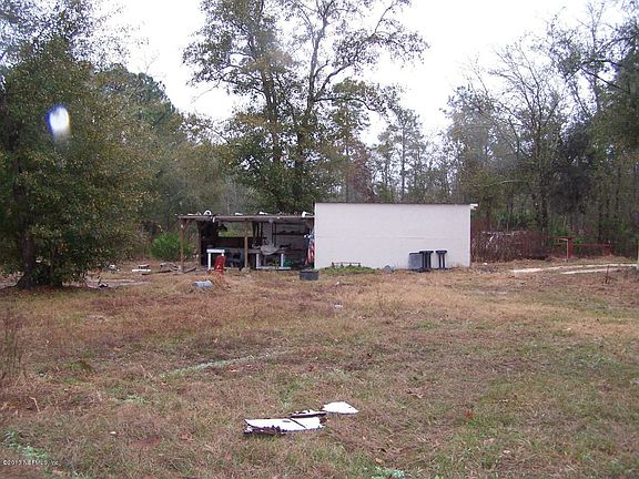 3rd image of 150 Johns Pl