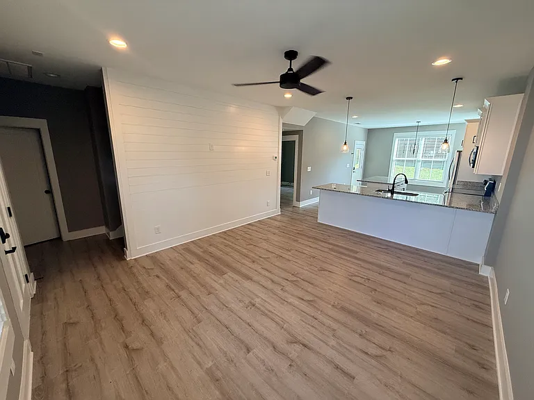 4 Plum Dr — Photo 6