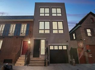 2020 Rittenhouse Sq, Philadelphia, PA 19103