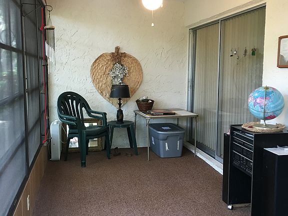 4th image of 2300 Shelly Dr APT D