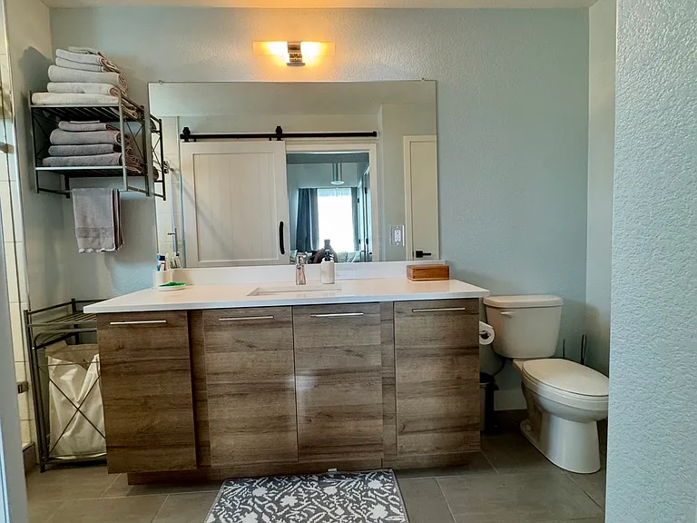 1076 Depew St — Photo 17