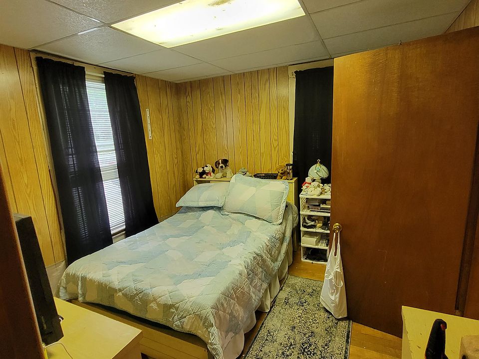 33 Liberty Street, St Johnsbury, VT 05819 Zillow